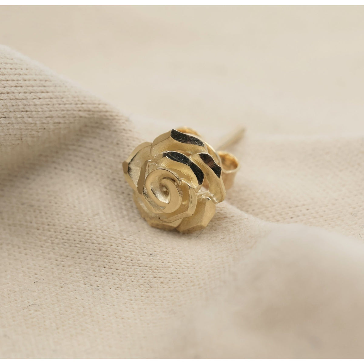 Single 14K Yellow Gold Rose Flower Floral Stud Earring