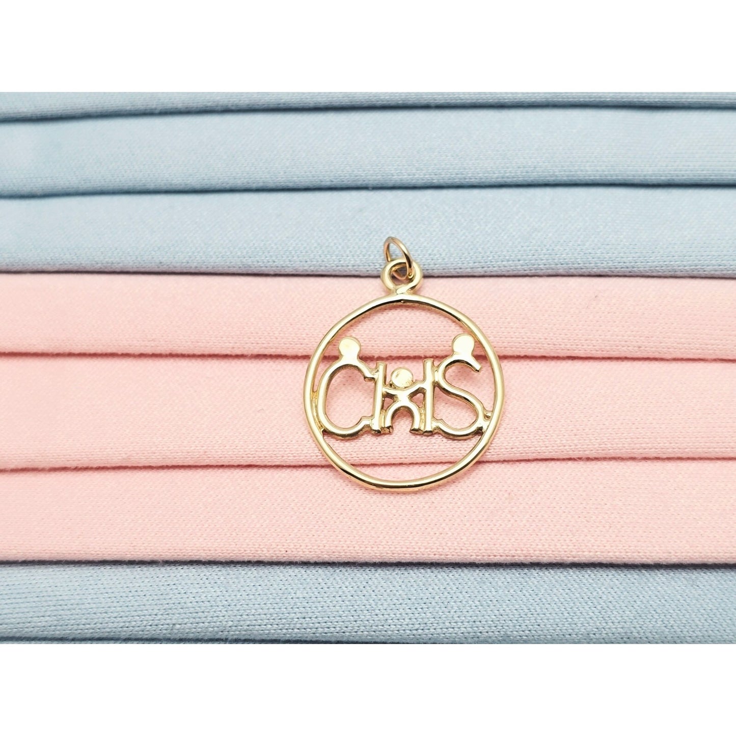 14K Yellow Gold Mom, Dad & Child Initial " C & S " Charm Pendant