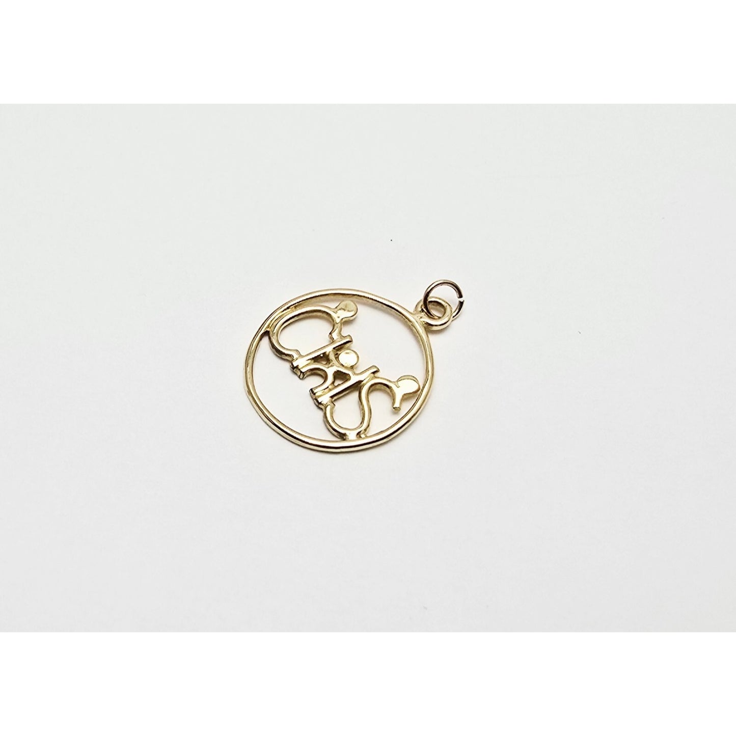 14K Yellow Gold Mom, Dad & Child Initial " C & S " Charm Pendant