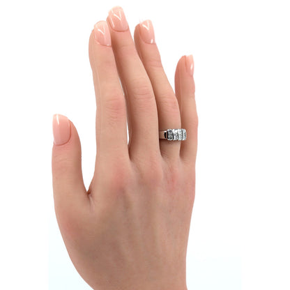 14K White Gold Round Cut Diamond Cluster Ring