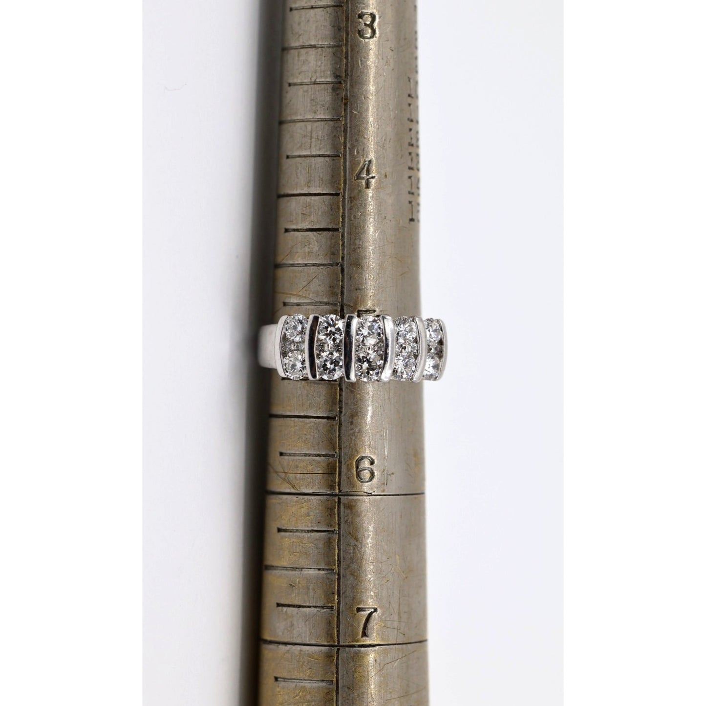 14K White Gold Round Cut Diamond Cluster Ring