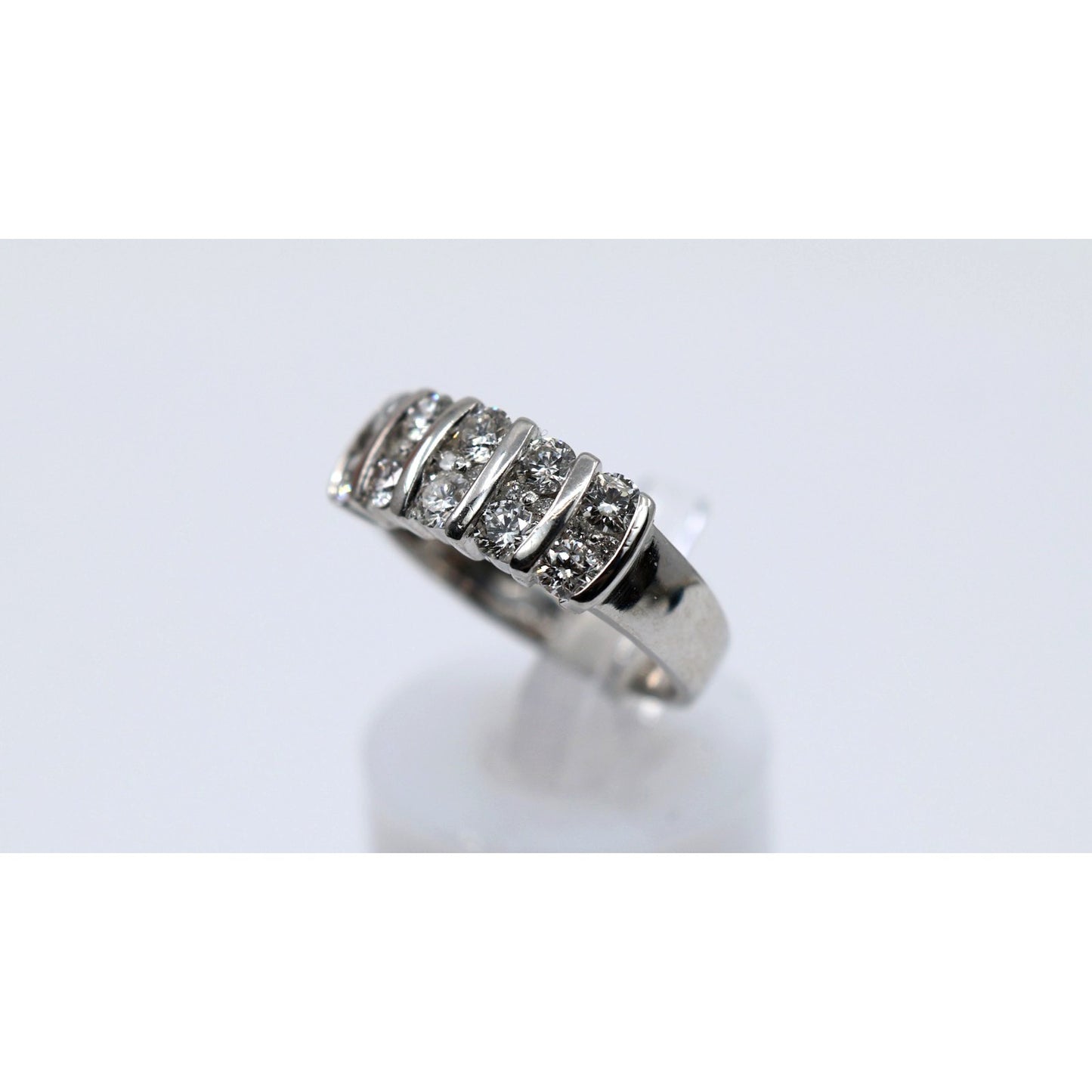 14K White Gold Round Cut Diamond Cluster Ring