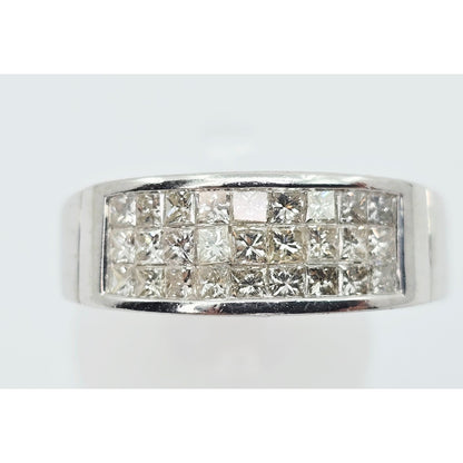 14K White Gold Princess Cut Invisible Setting Diamond Ring
