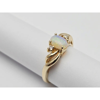 14K Yellow Gold Fire Opal & Diamond Ring
