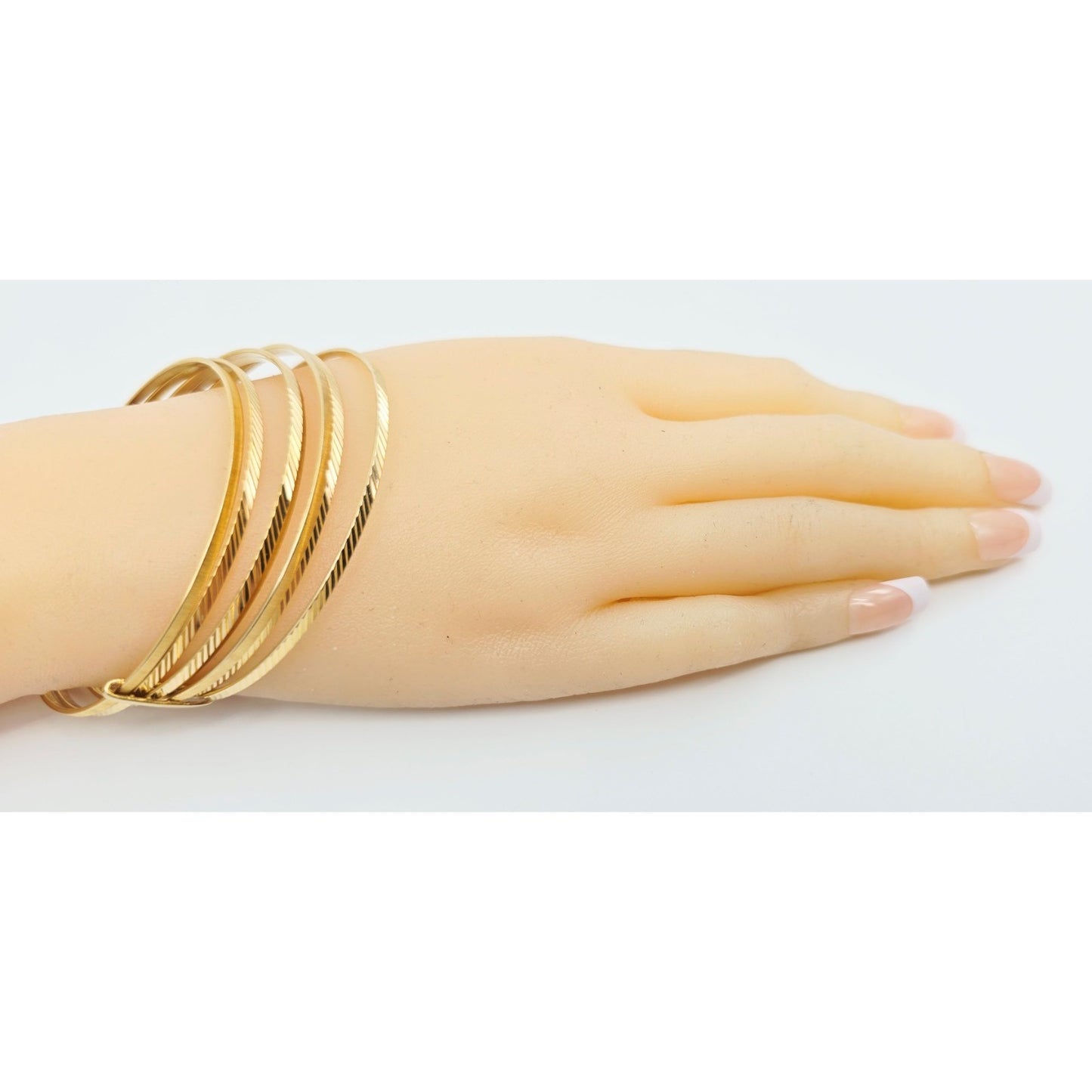 18K Yellow Gold Gold 7 Day Semanario Bangle Bracelet