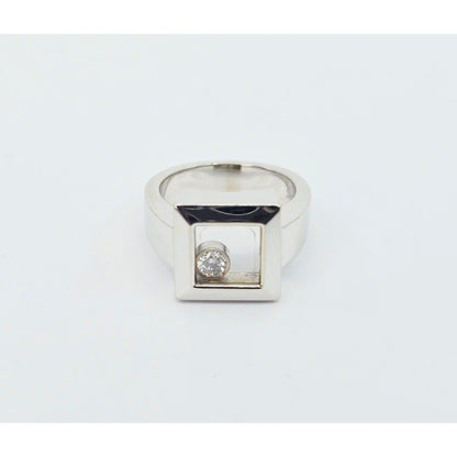 14K White Gold Square Shaped Motion Moving Diamond Ring