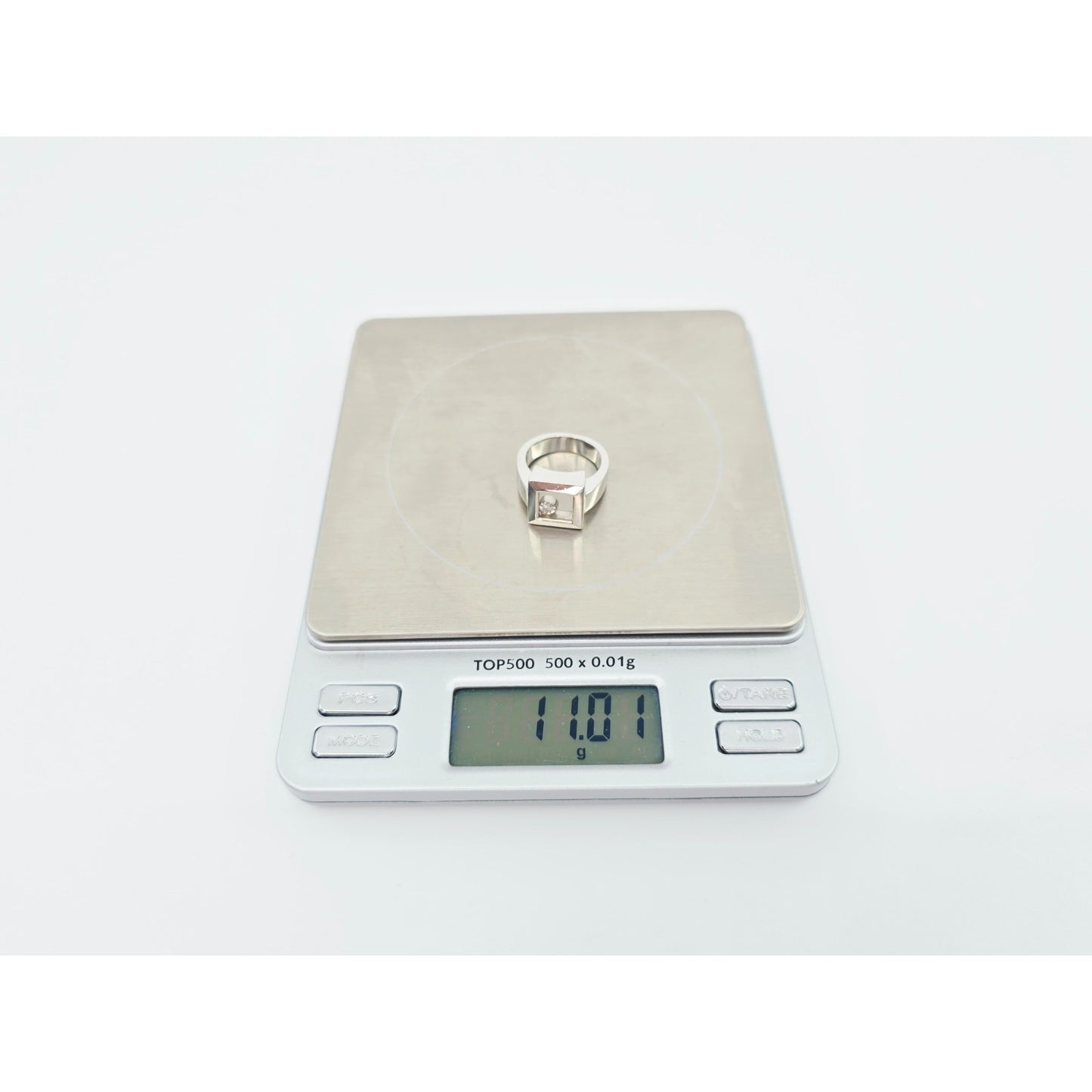14K White Gold Square Shaped Motion Moving Diamond Ring