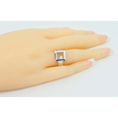 14K White Gold Square Shaped Motion Moving Diamond Ring