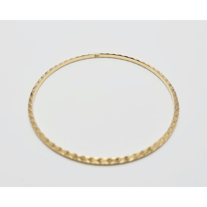 17K Yellow Gold Diamond Cut Bangle Bracelet