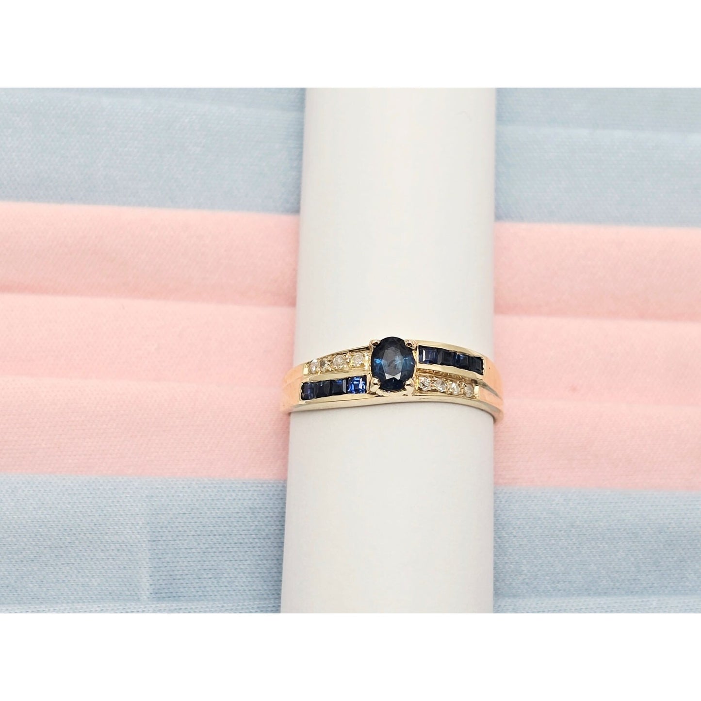 Vintage 8K Yellow Gold Blue Spinel & Diamond Ring