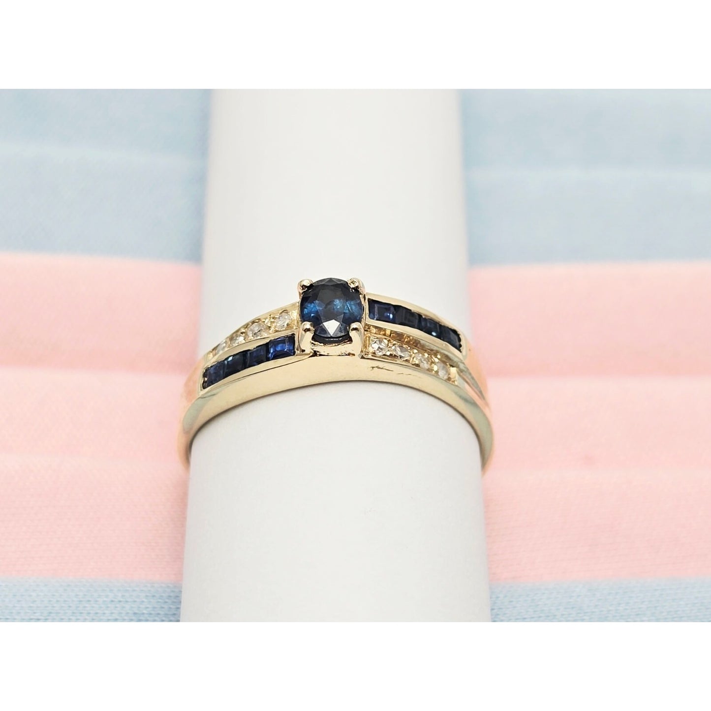 Vintage 8K Yellow Gold Blue Spinel & Diamond Ring