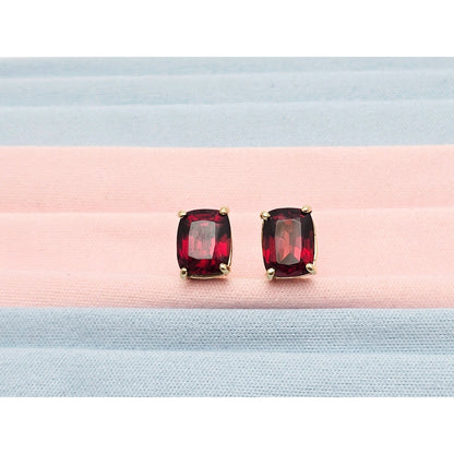 14K Yellow Gold Hinged Screw Back Non-Pierced Rectangle Cushion Garnet Earrings