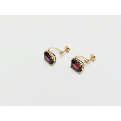 14K Yellow Gold Hinged Screw Back Non-Pierced Rectangle Cushion Garnet Earrings
