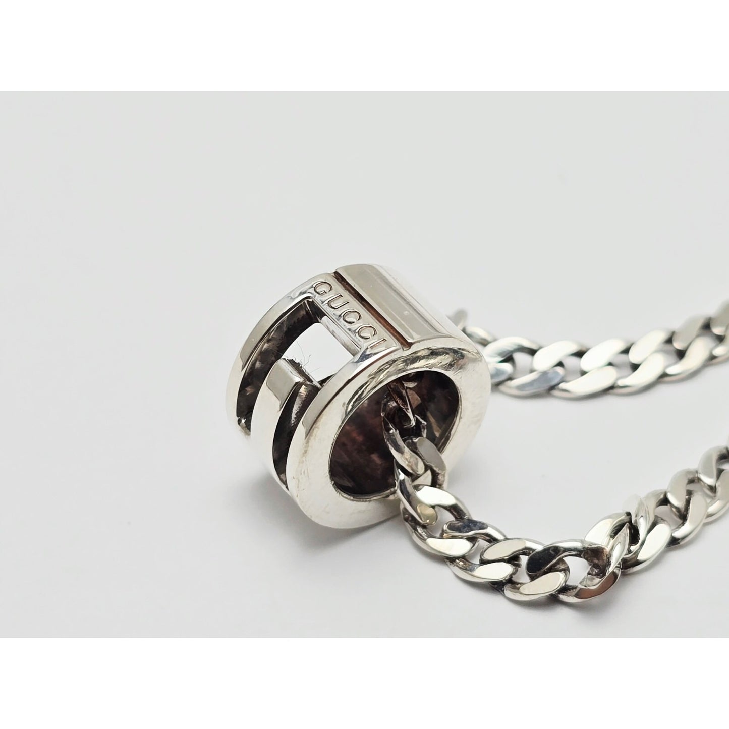 Gucci G Cut Out Round Circle Sterling Silver Charm Pendant Curb Chain Necklace