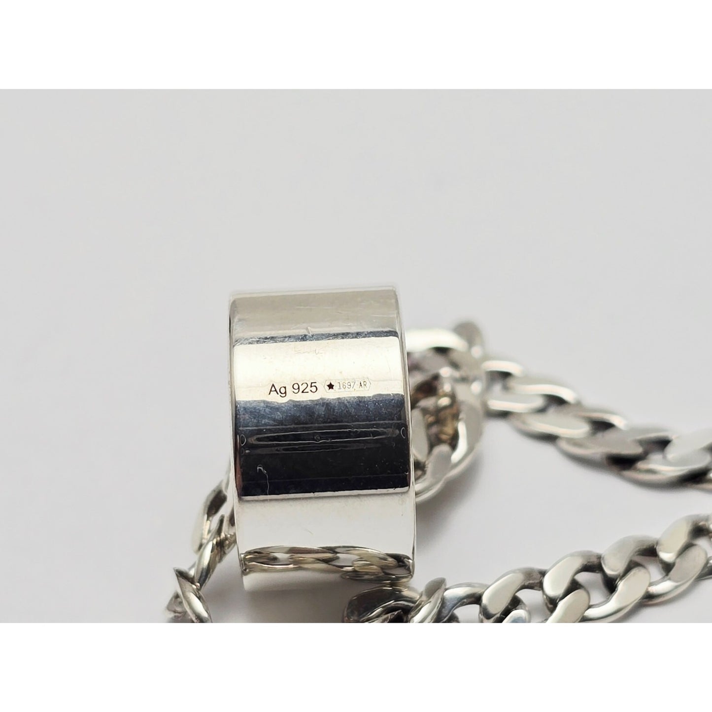 Gucci G Cut Out Round Circle Sterling Silver Charm Pendant Curb Chain Necklace