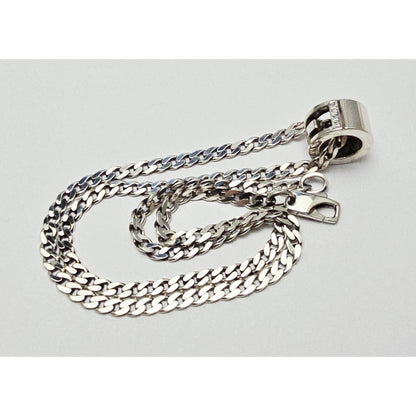 Gucci G Cut Out Round Circle Sterling Silver Charm Pendant Curb Chain Necklace