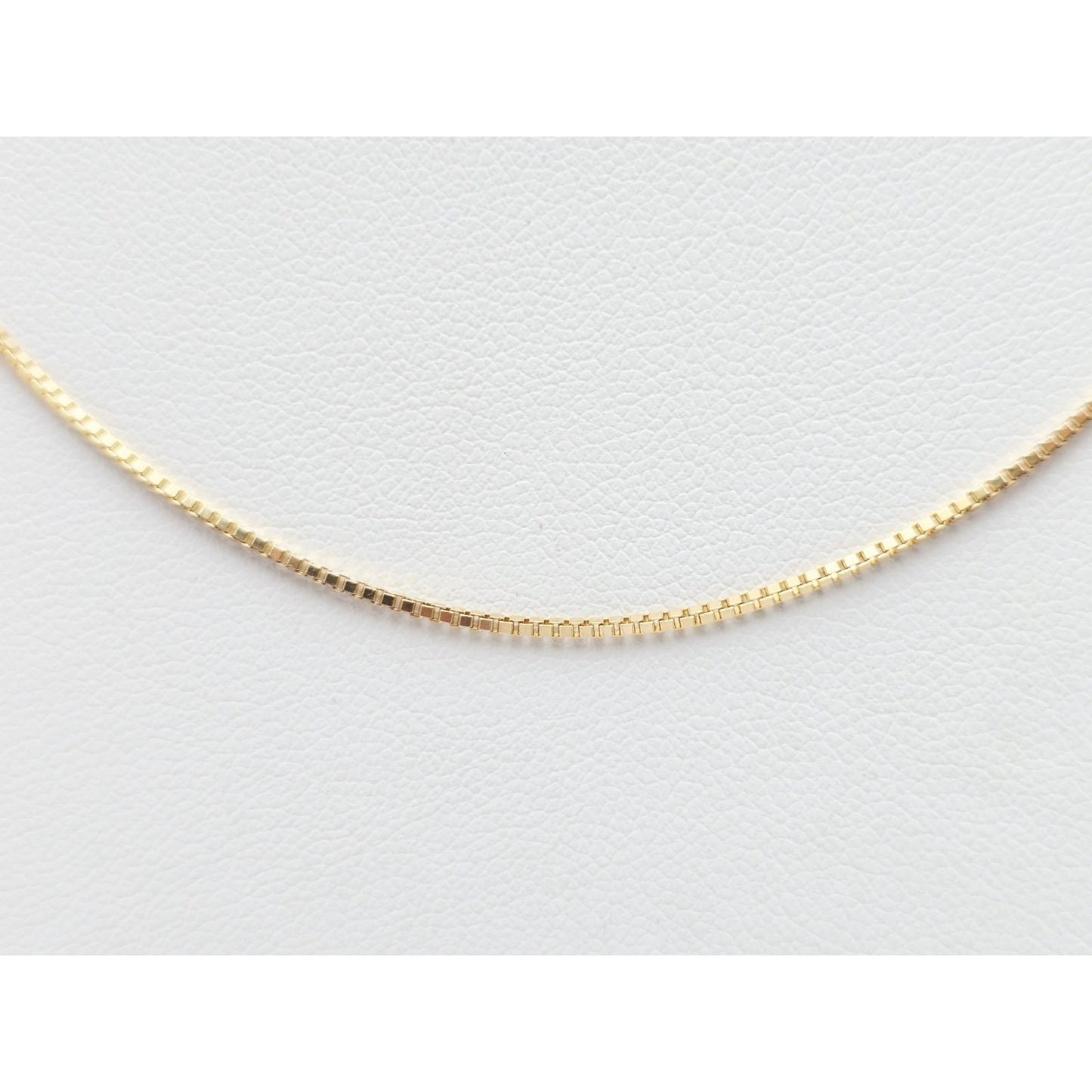14K Yellow Gold Box Link Chain Necklace Italy