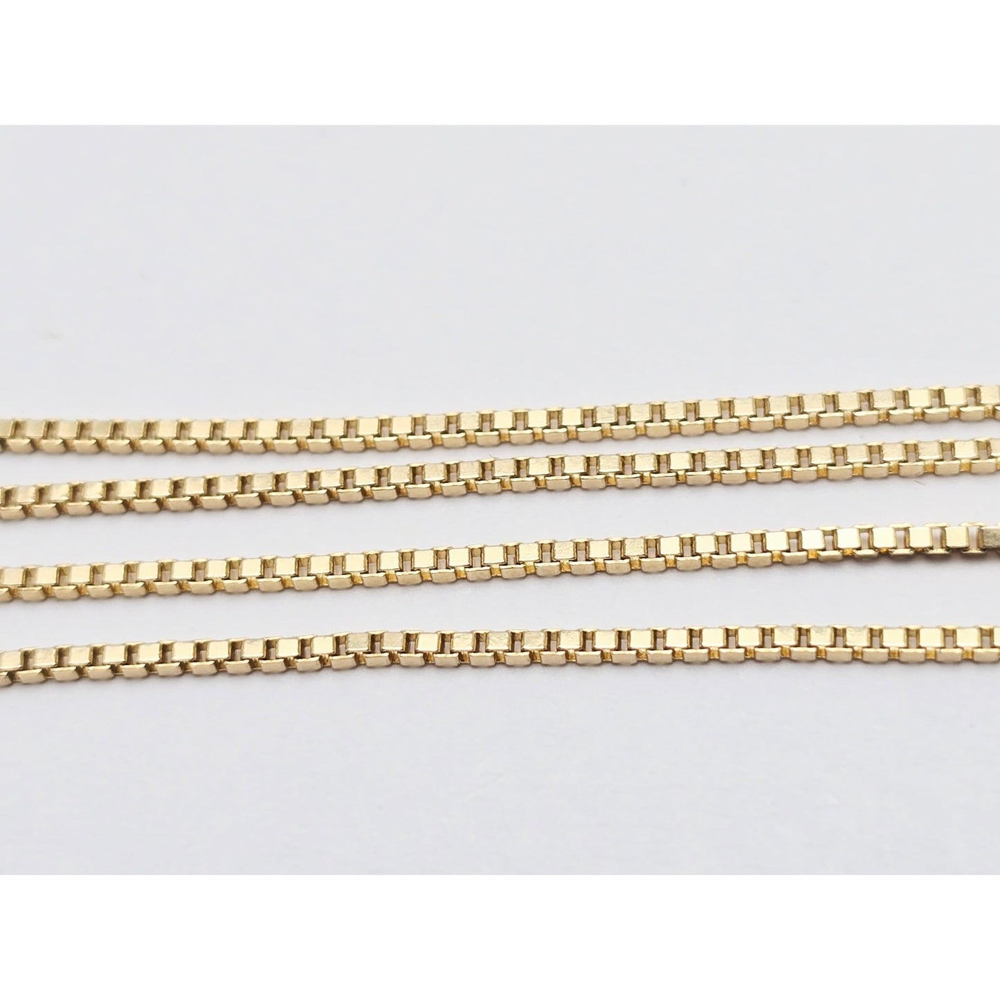 14K Yellow Gold Box Link Chain Necklace Italy