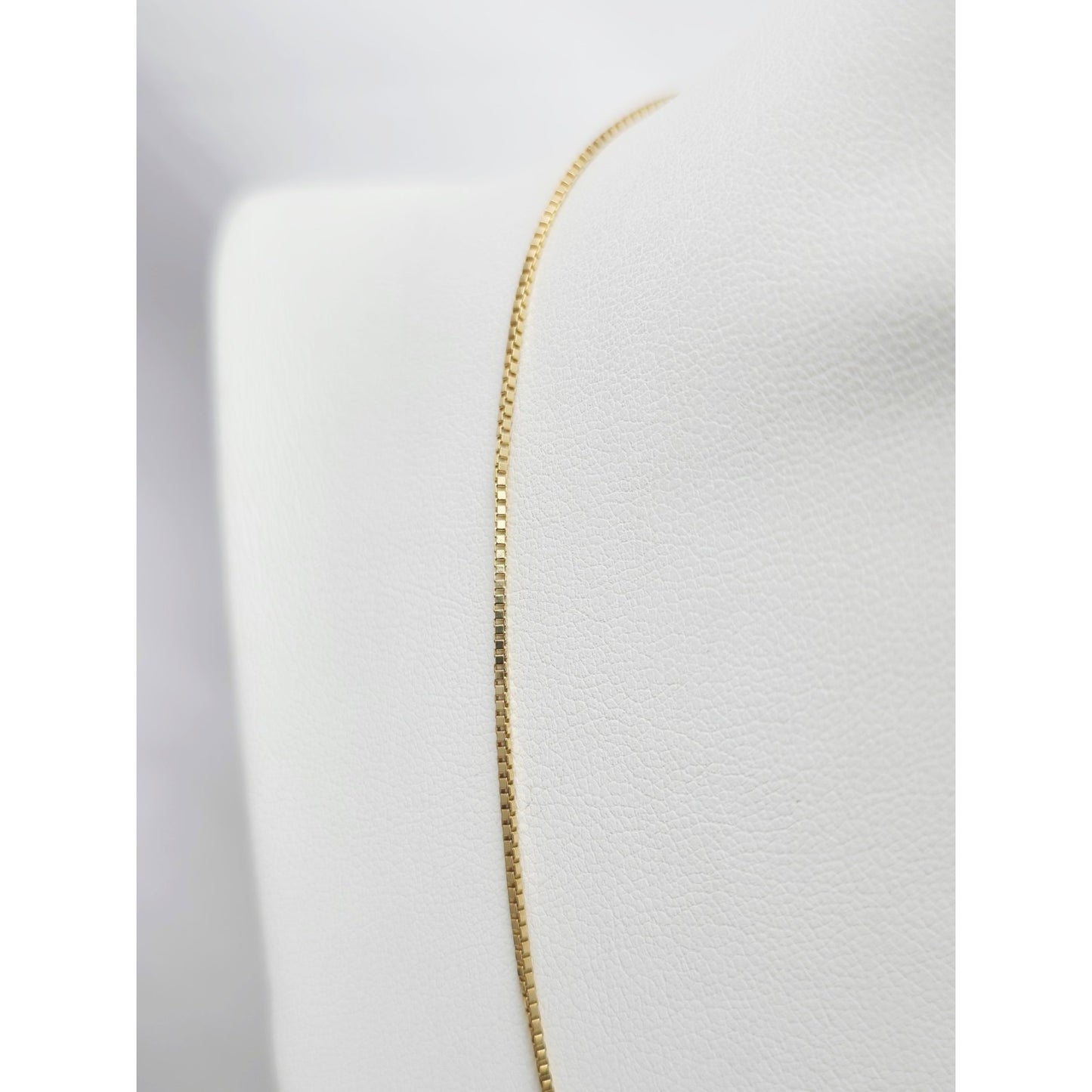14K Yellow Gold Box Link Chain Necklace Italy