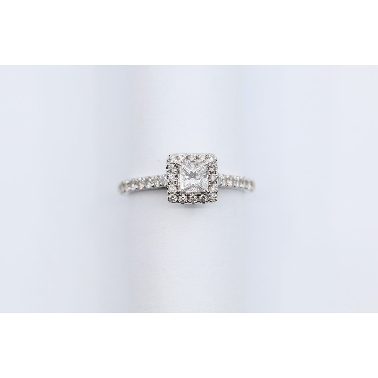 14K White Gold Princess & Round Cut Diamond Engagement Ring