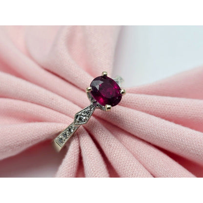 18K White Gold Ladies Solitaire Round Cut Ruby & Diamond Ring