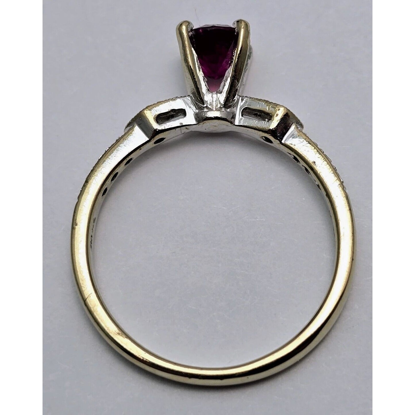18K White Gold Ladies Solitaire Round Cut Ruby & Diamond Ring