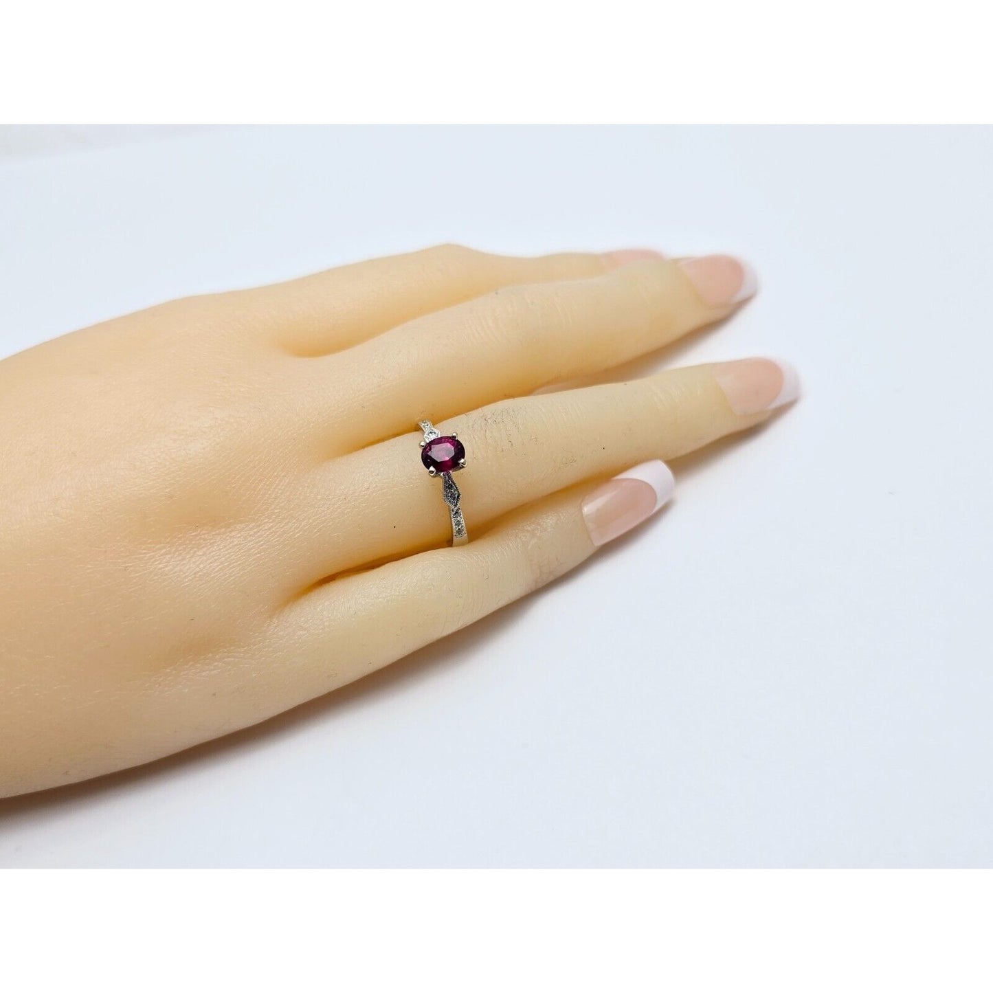 18K White Gold Ladies Solitaire Round Cut Ruby & Diamond Ring