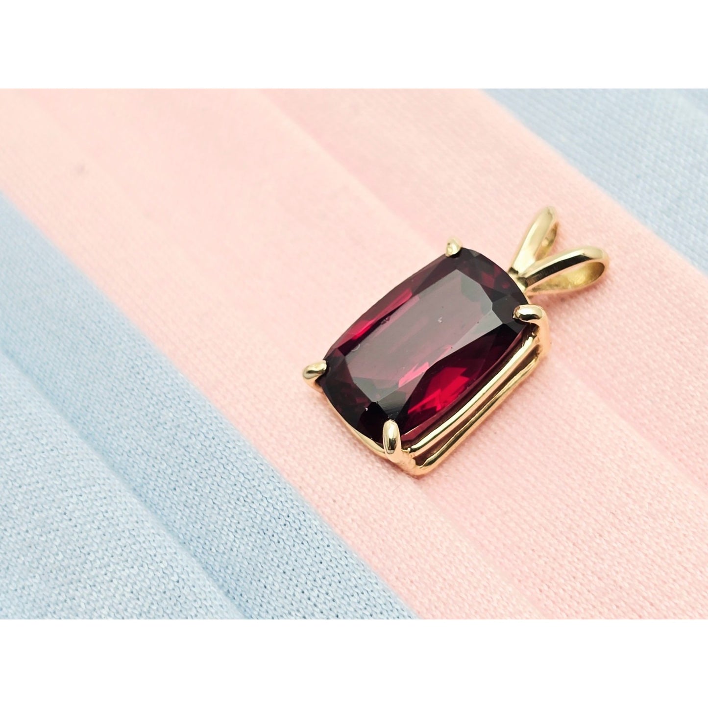 14K Yellow Gold Rectangle Cushion Cut Garnet Charm Pendant