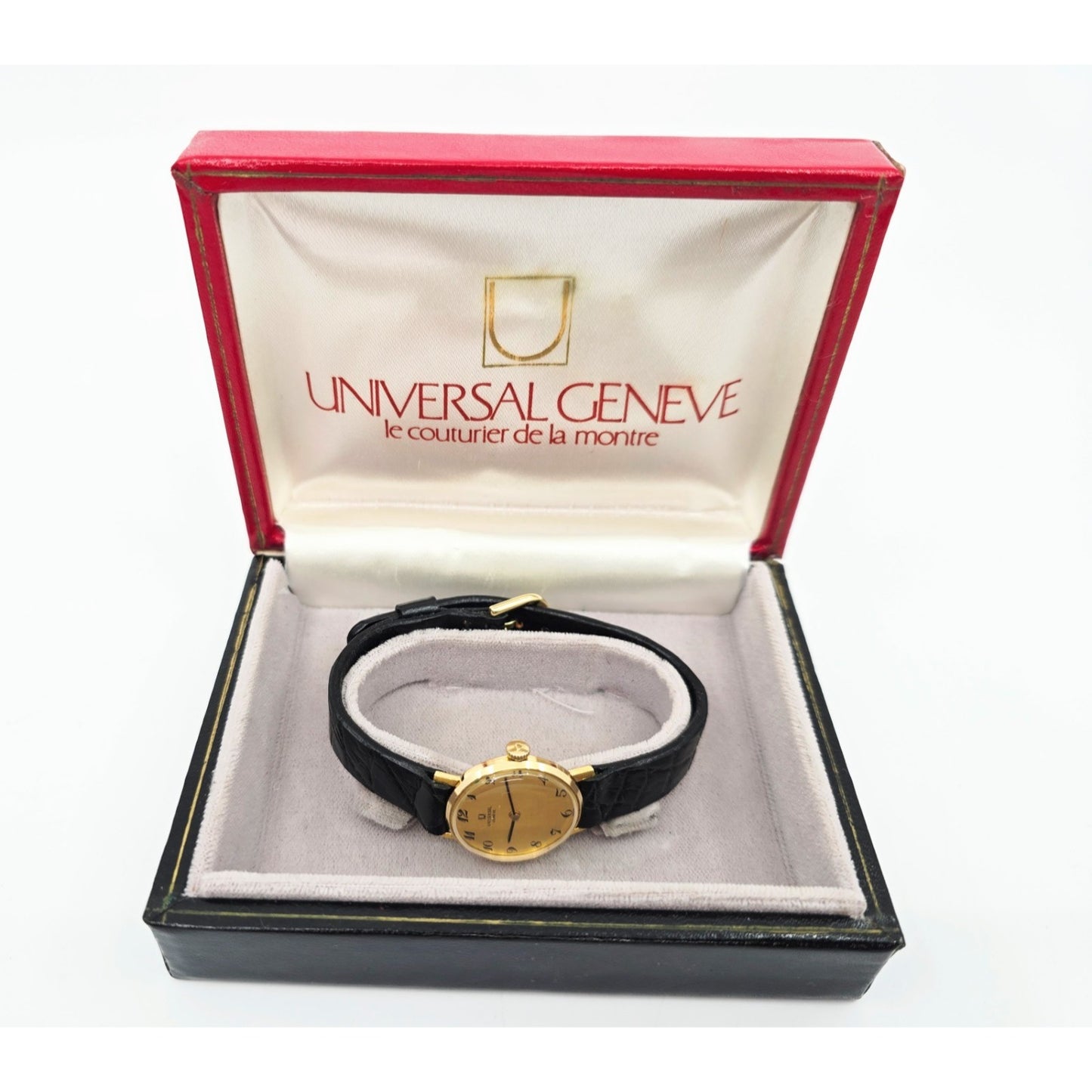 Universal Geneve 18K Yellow Gold Manual Wind Watch Cal 42 23mm Box Papers