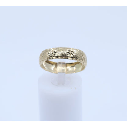 10K Yellow Gold Diamond Cut Engraved Stars Wedding Band Ring