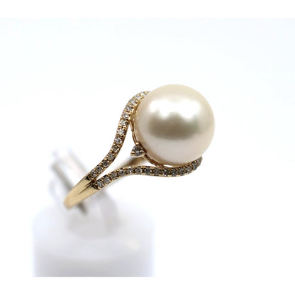 14K Yellow Gold Large Pearl & Diamond Ring