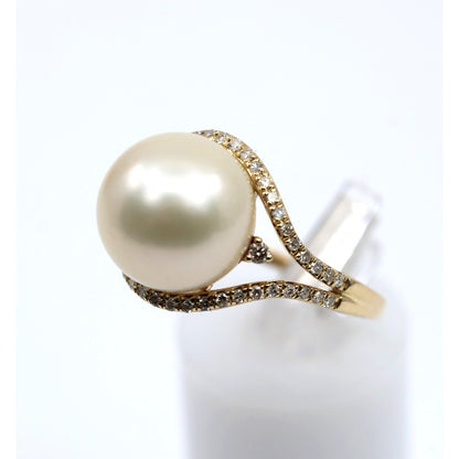 14K Yellow Gold Large Pearl & Diamond Ring