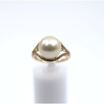 14K Yellow Gold Large Pearl & Diamond Ring