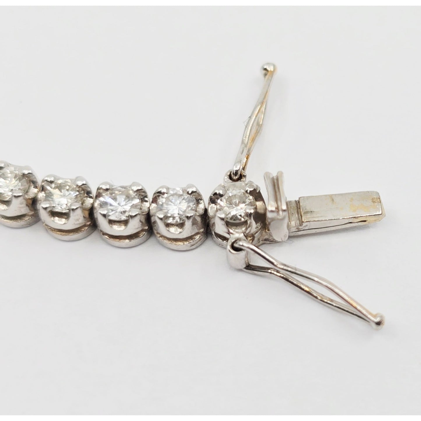 Vintage Wyler Incaflex 14K White Gold Diamond Ladies Cocktail Watch 2.3CT