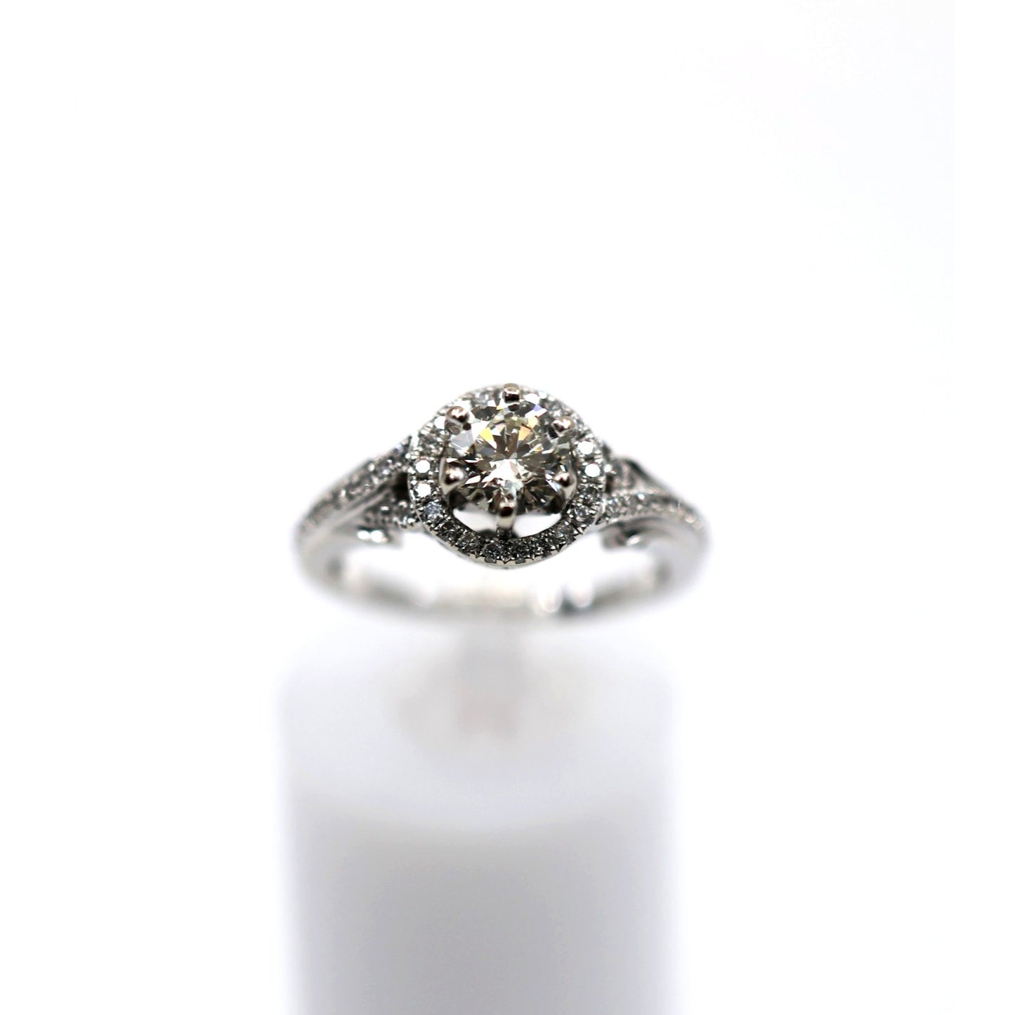 14K White Gold 0.80ct Round Diamond Halo Split Shank Engagement Ring