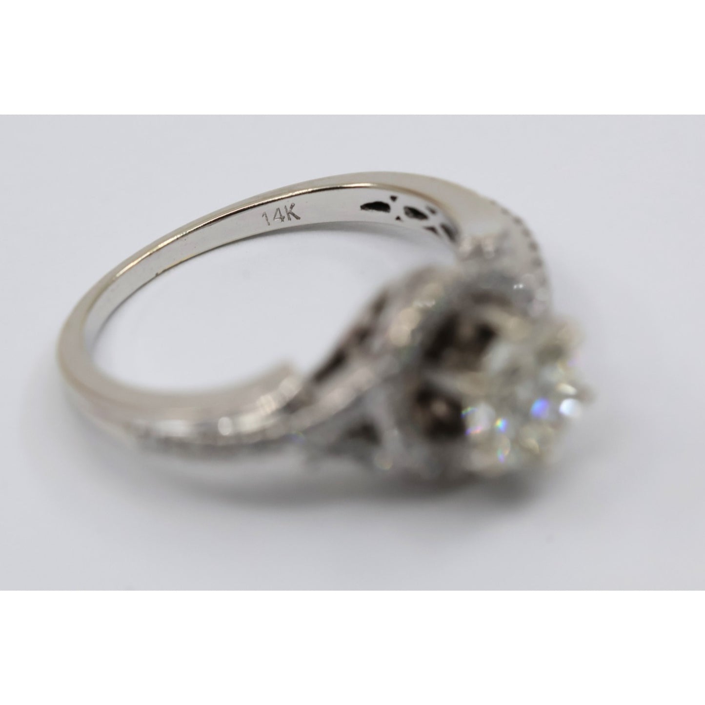 14K White Gold 0.80ct Round Diamond Halo Split Shank Engagement Ring