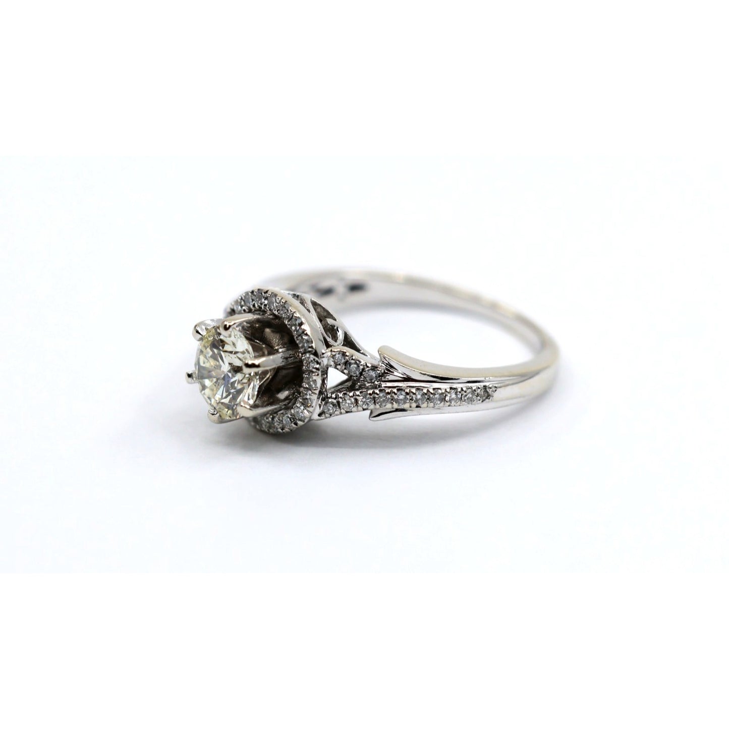 14K White Gold 0.80ct Round Diamond Halo Split Shank Engagement Ring