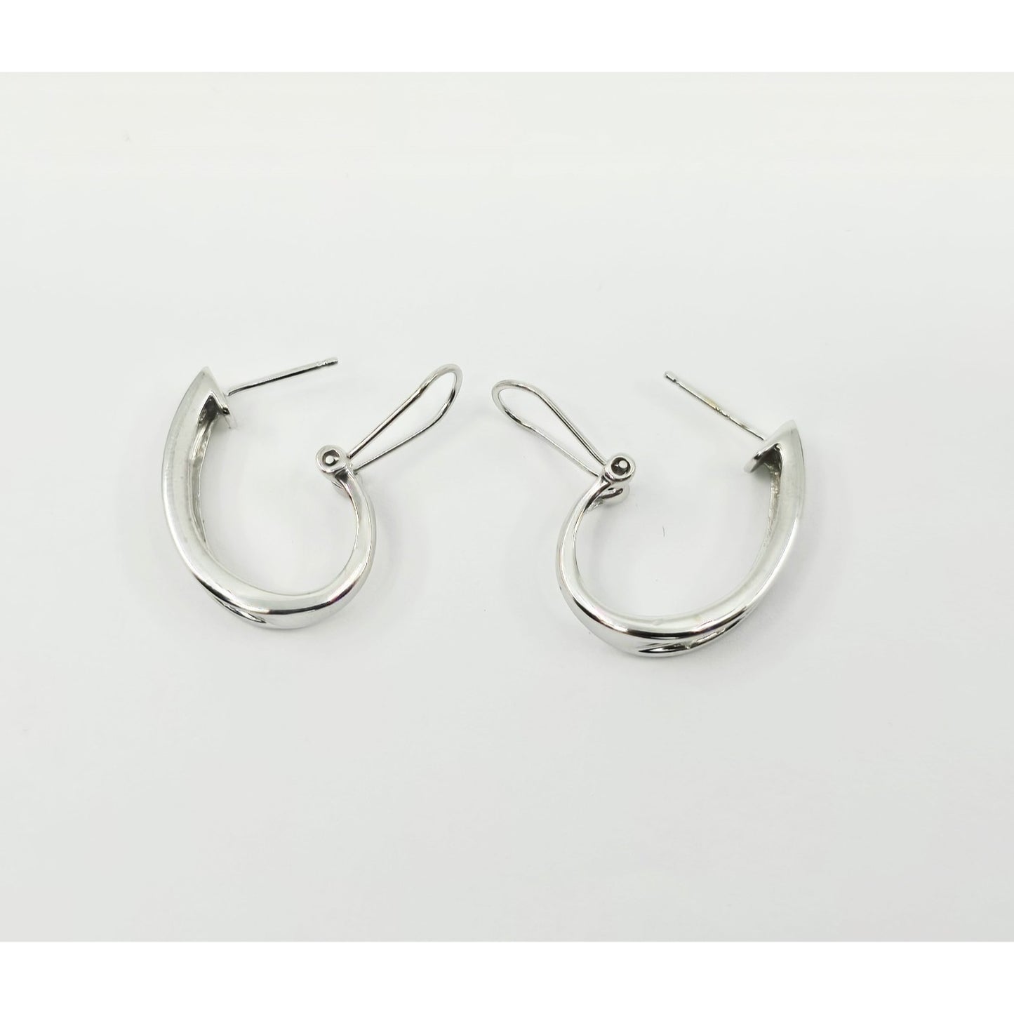 10K White Gold Round Diamond French Clip Earrings