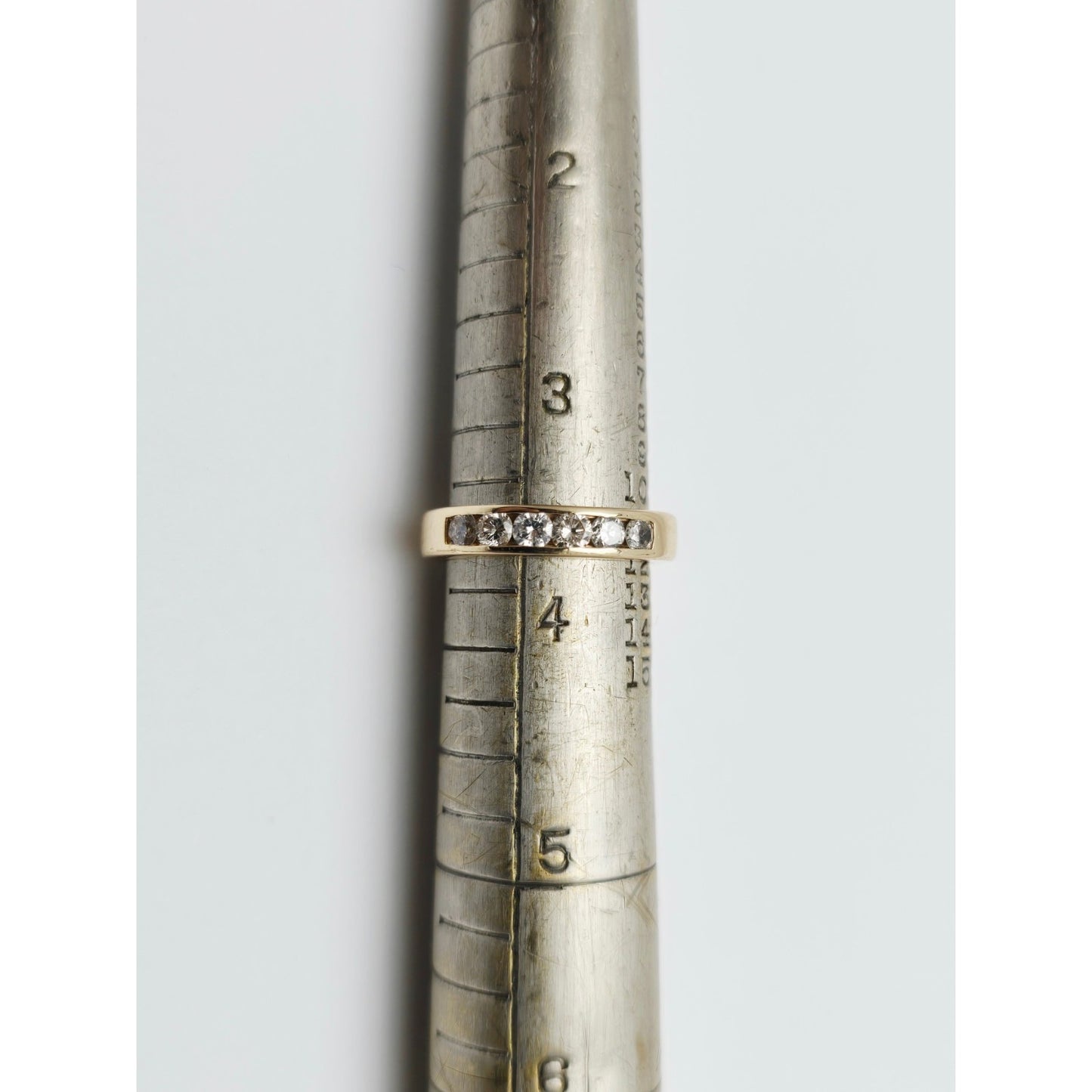 14K Yellow Gold Single Row 6 Diamond Wedding Ring Band