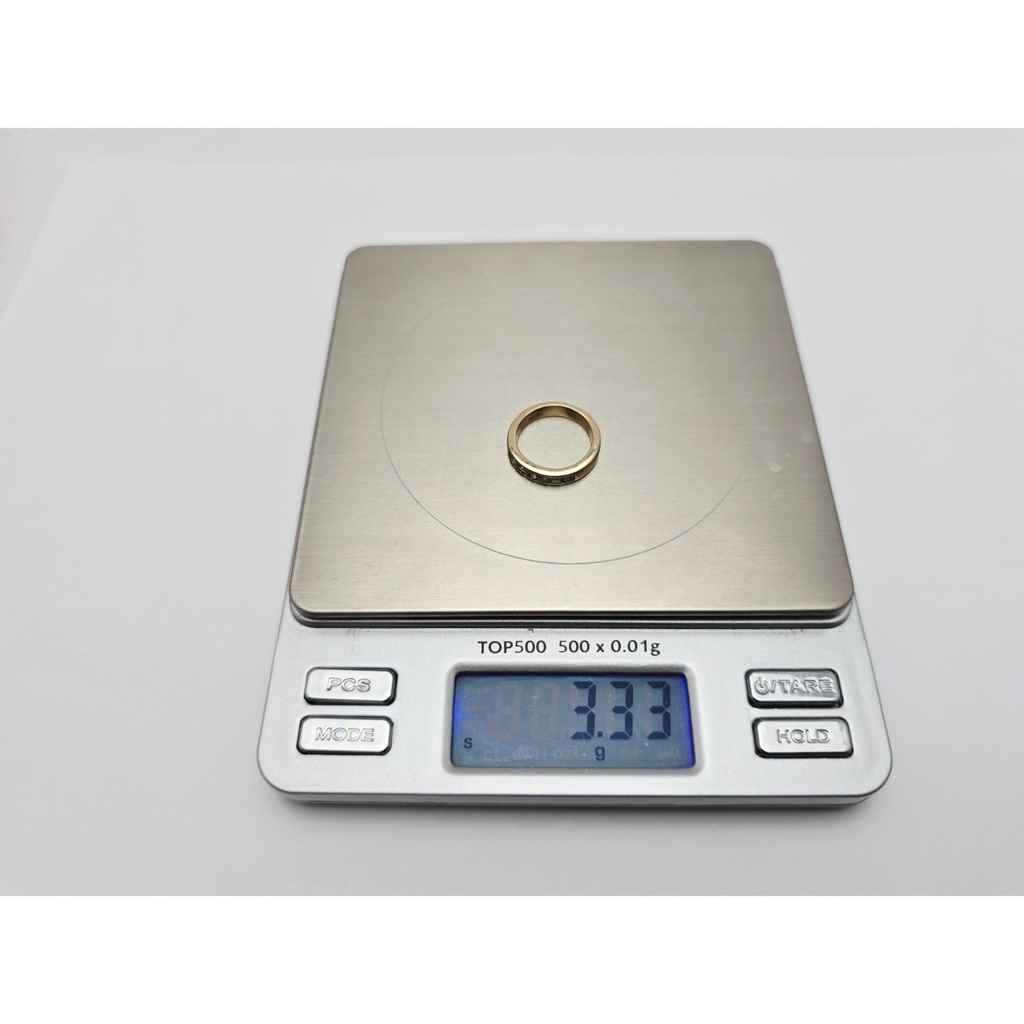 14K Yellow Gold Single Row 6 Diamond Wedding Ring Band