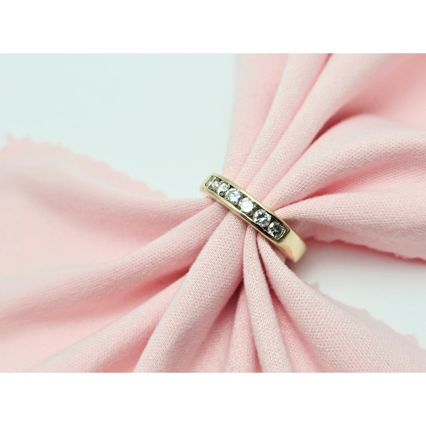 14K Yellow Gold Single Row 6 Diamond Wedding Ring Band