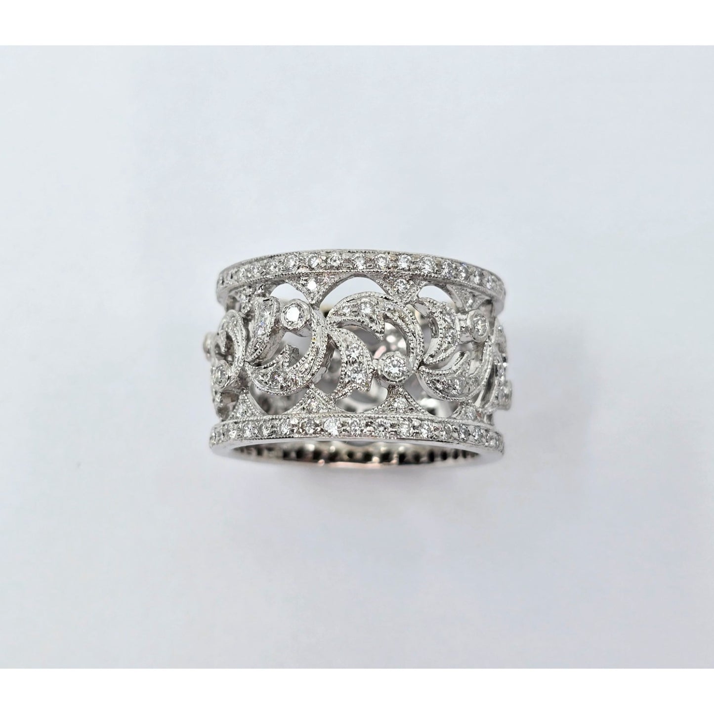 18K White Gold Floral Design Diamond Wide Band Ring