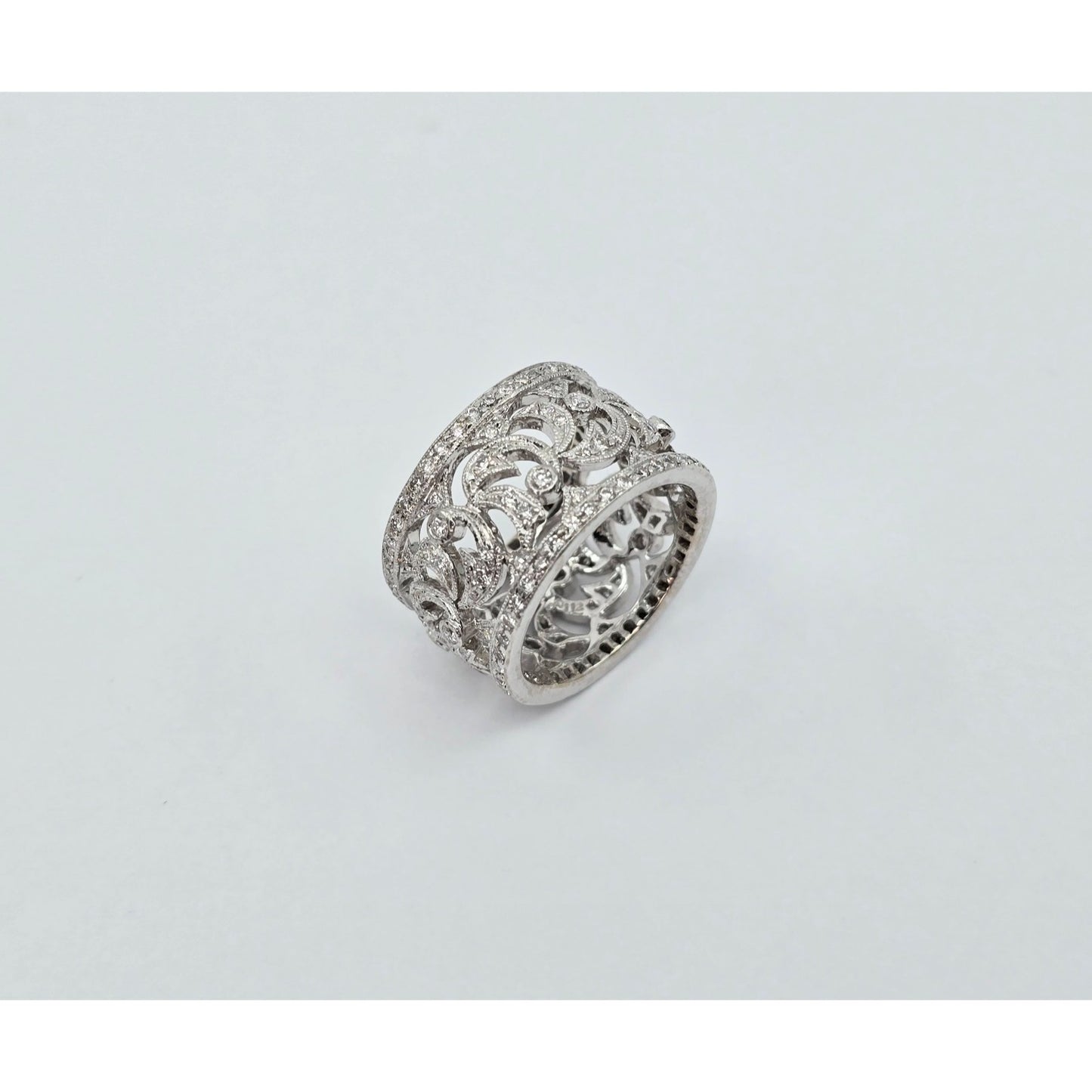 18K White Gold Floral Design Diamond Wide Band Ring