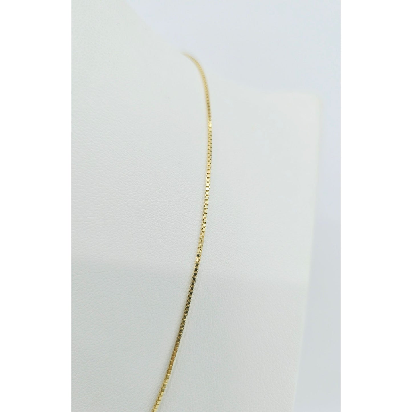 14K Yellow Gold Box Link Chain Necklace