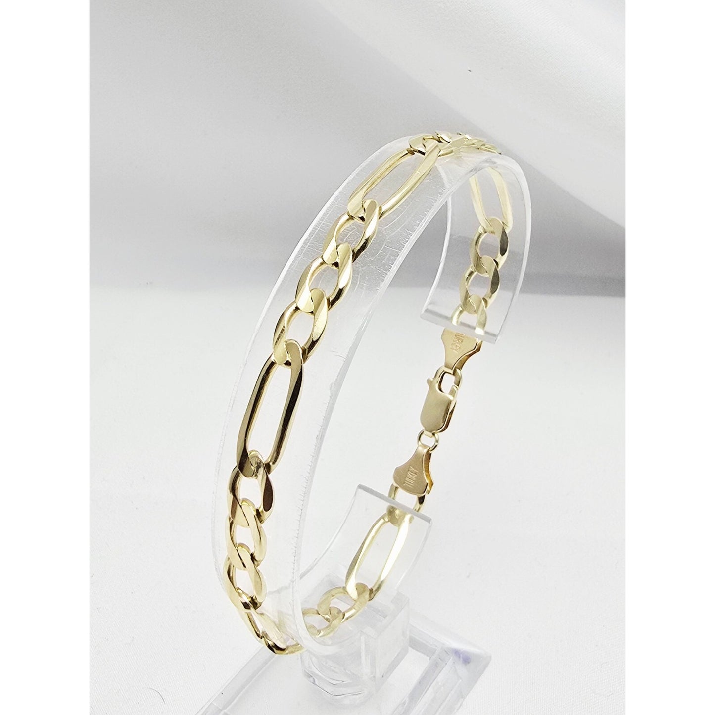 14K Yellow Gold Figaro Link Bracelet