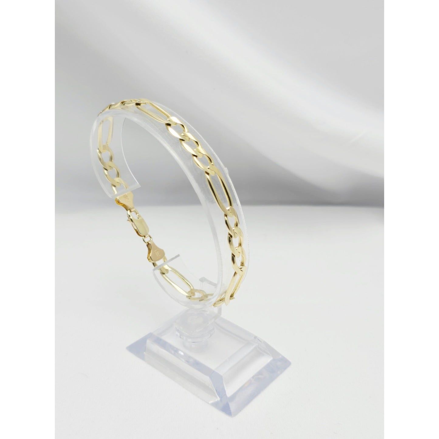 14K Yellow Gold Figaro Link Bracelet