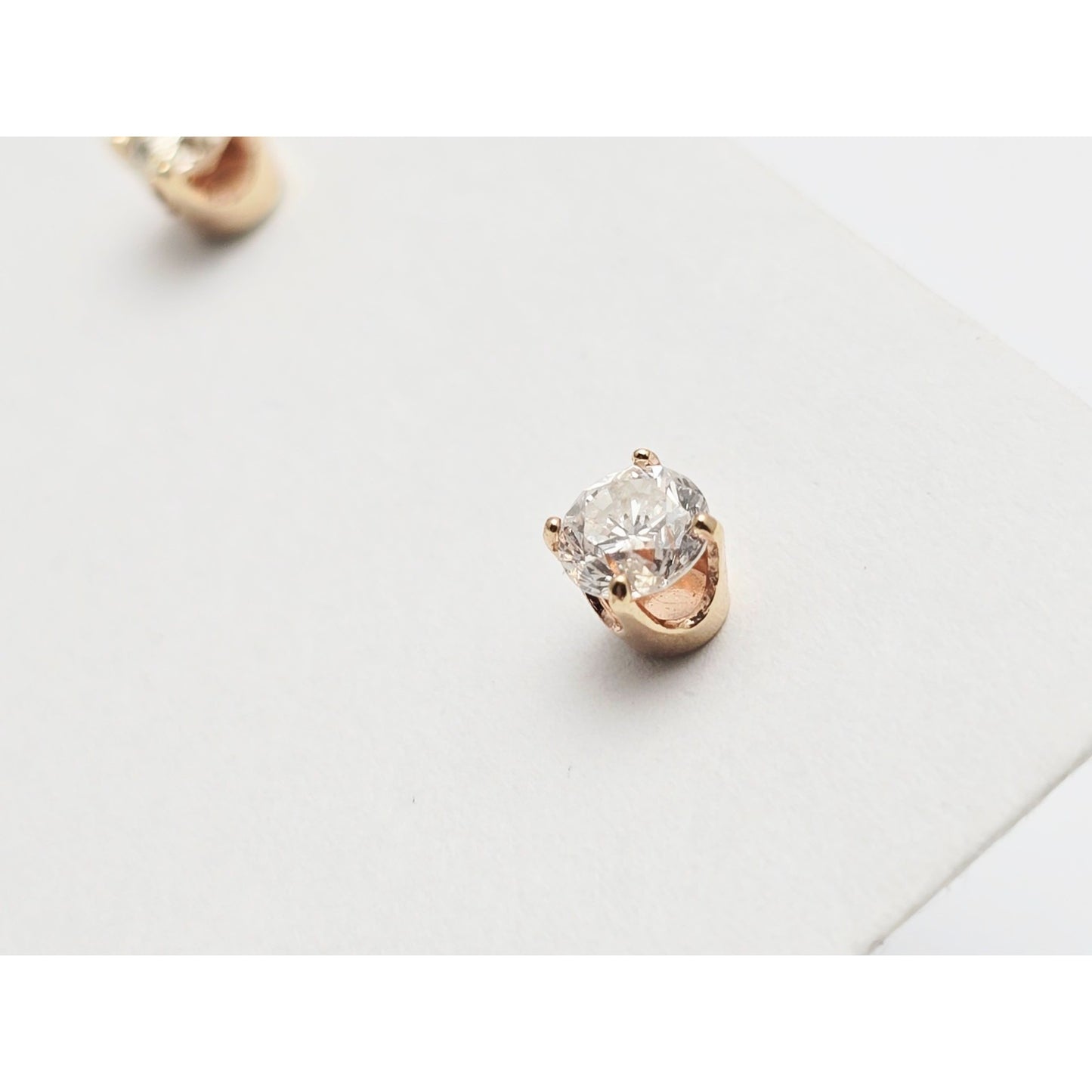 14K Yellow Gold Round Diamond Stud Earrings