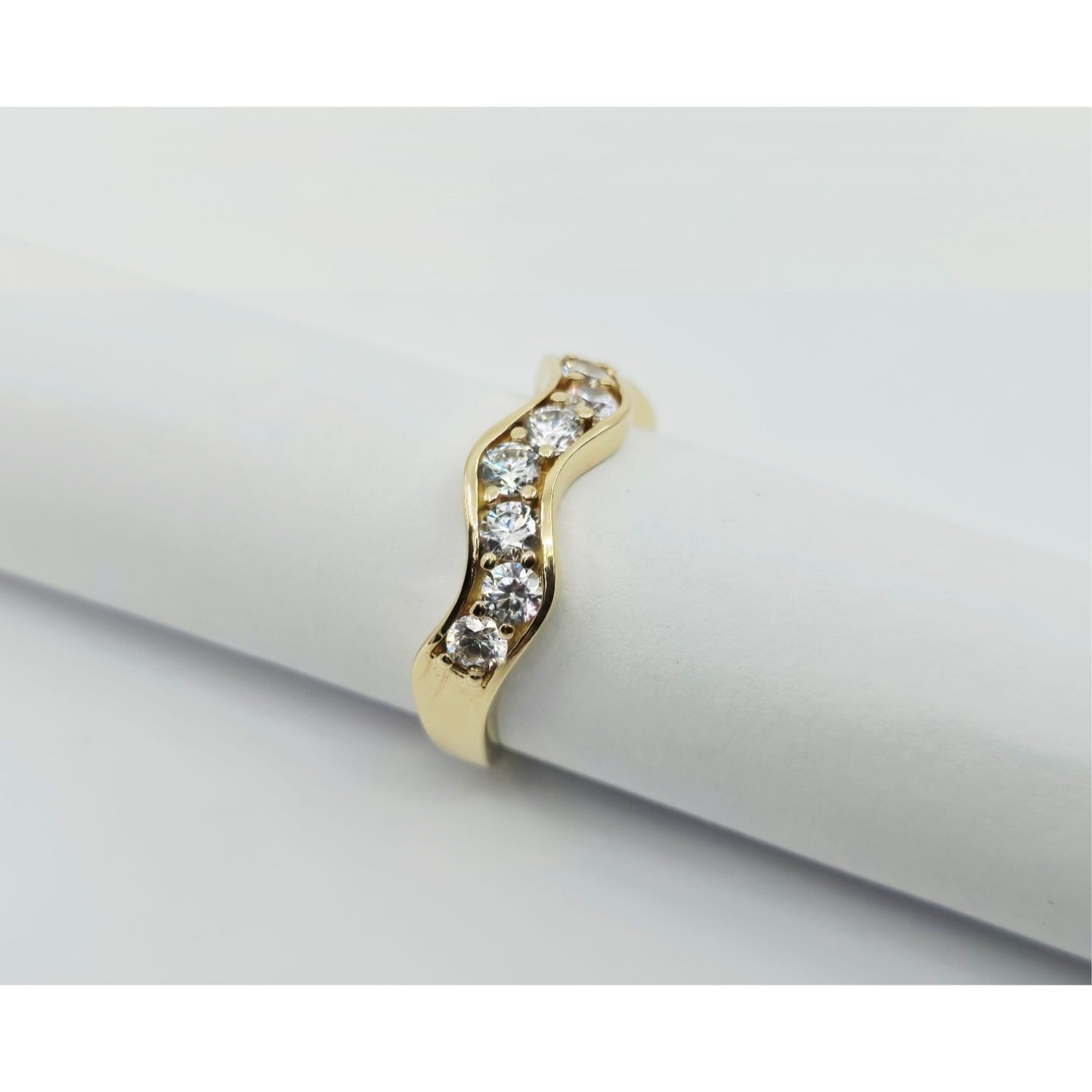 14K Yellow Gold Wavy CZ Band Ring