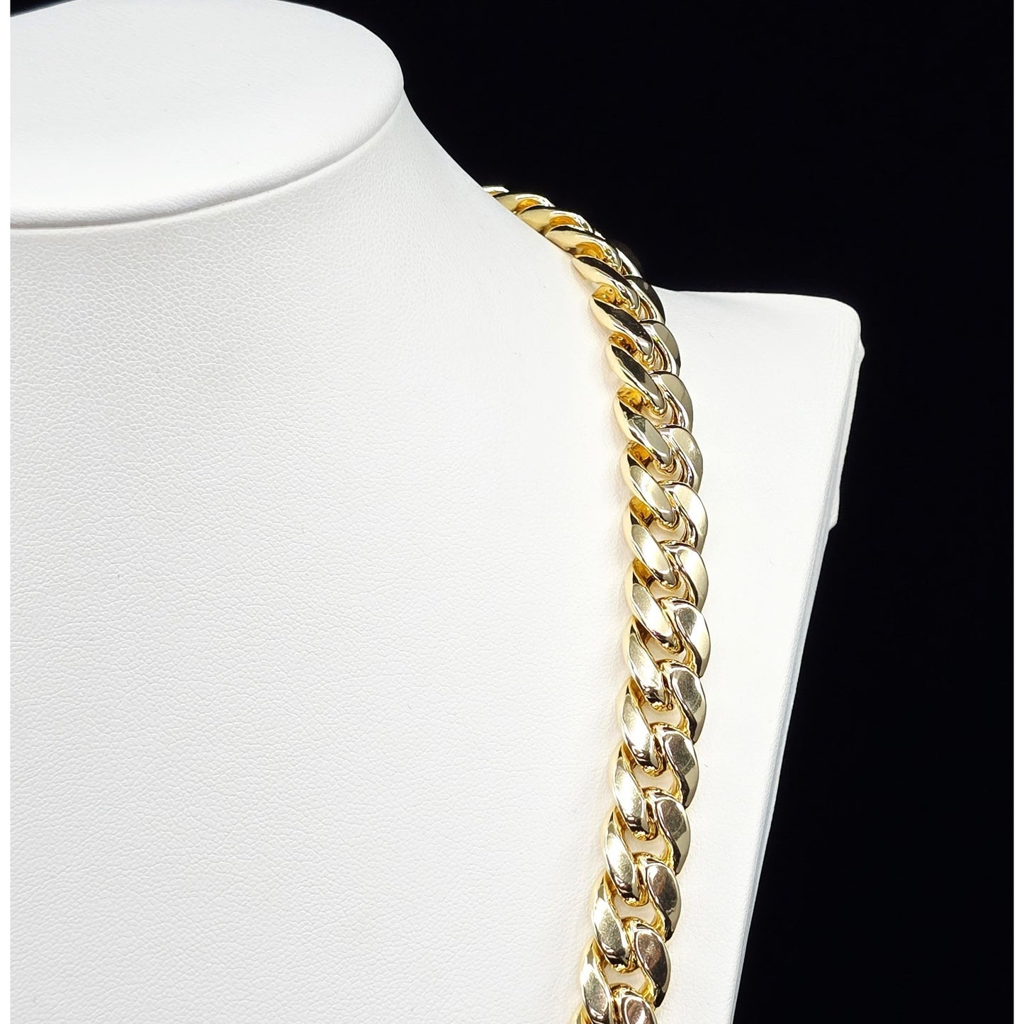 10K Yellow Gold Cuban Link Chain Necklace