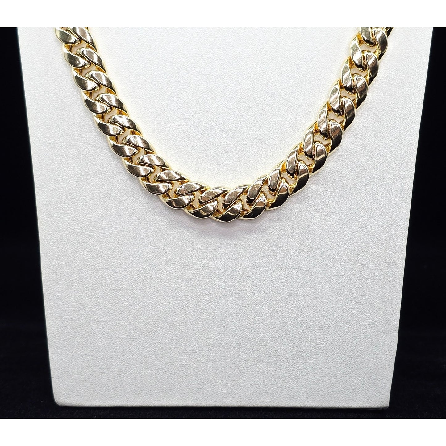 10K Yellow Gold Cuban Link Chain Necklace